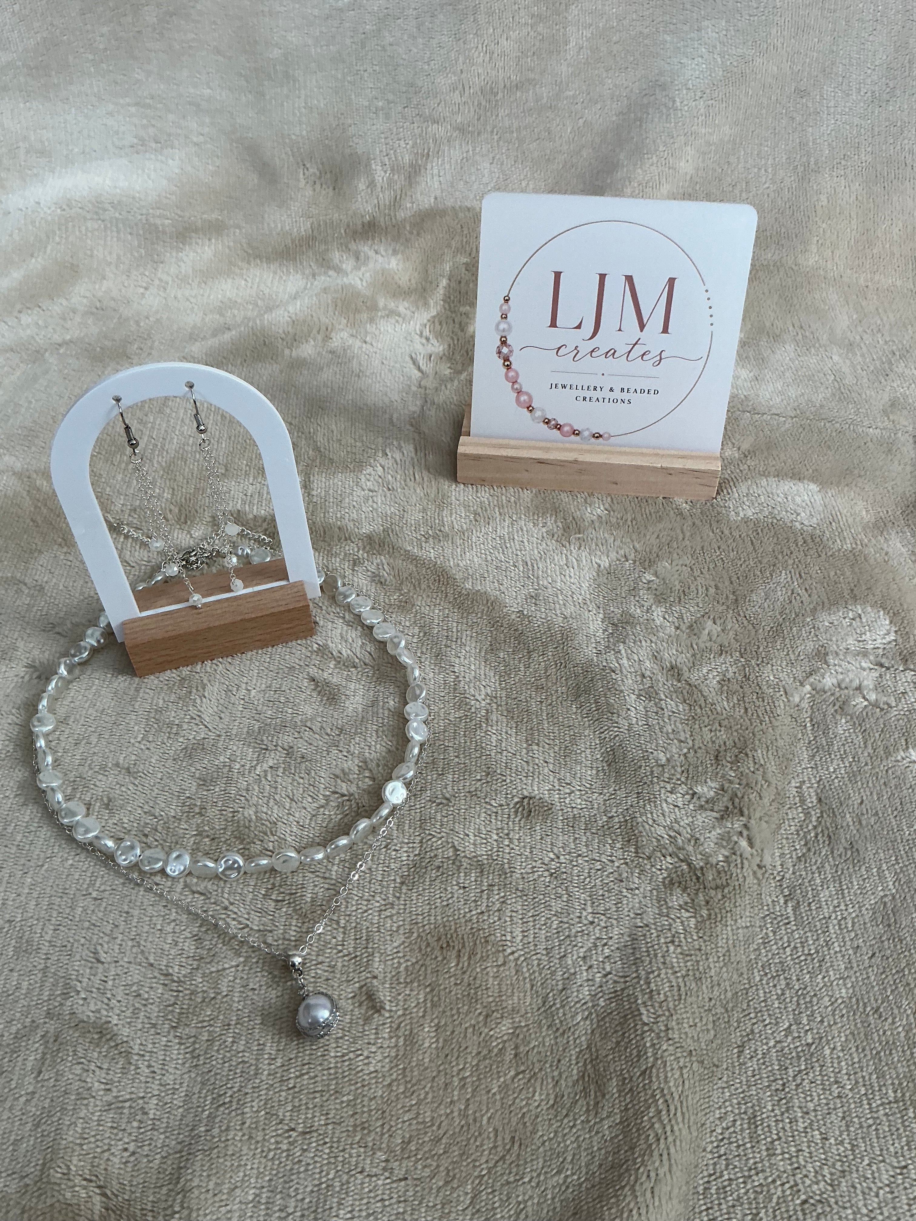 Baroque‑Style Pearl Jewellery Set – Separate Necklaces & Earrings