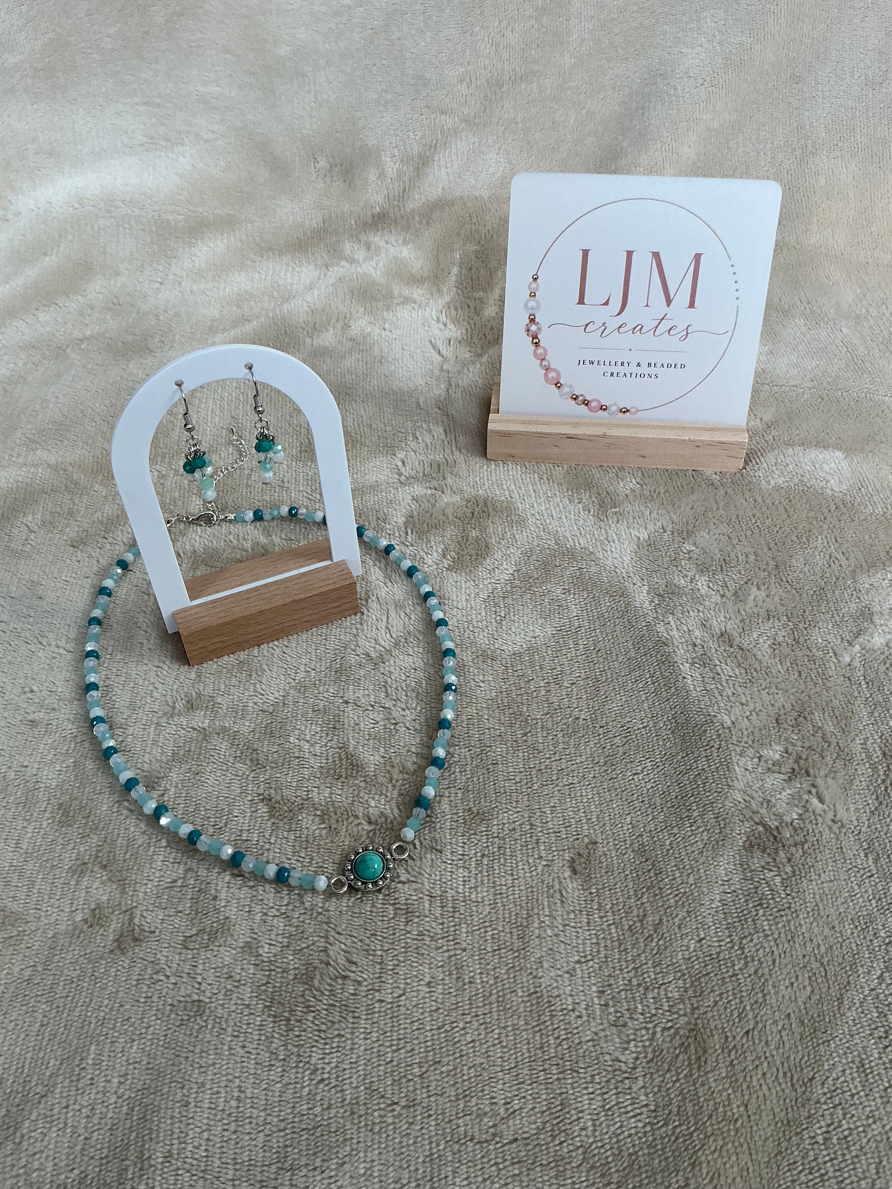 Turquoise‑Blue Faceted Bead Jewellery Set – Necklace & Earrings