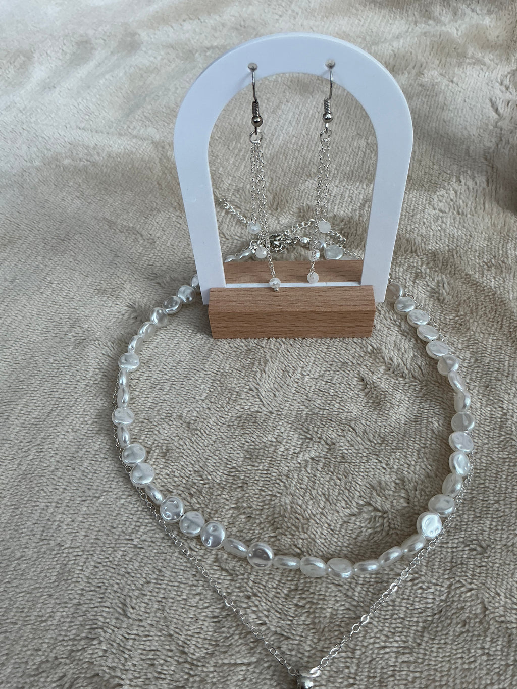 Baroque‑Style Pearl Jewellery Set – Separate Necklaces & Earrings