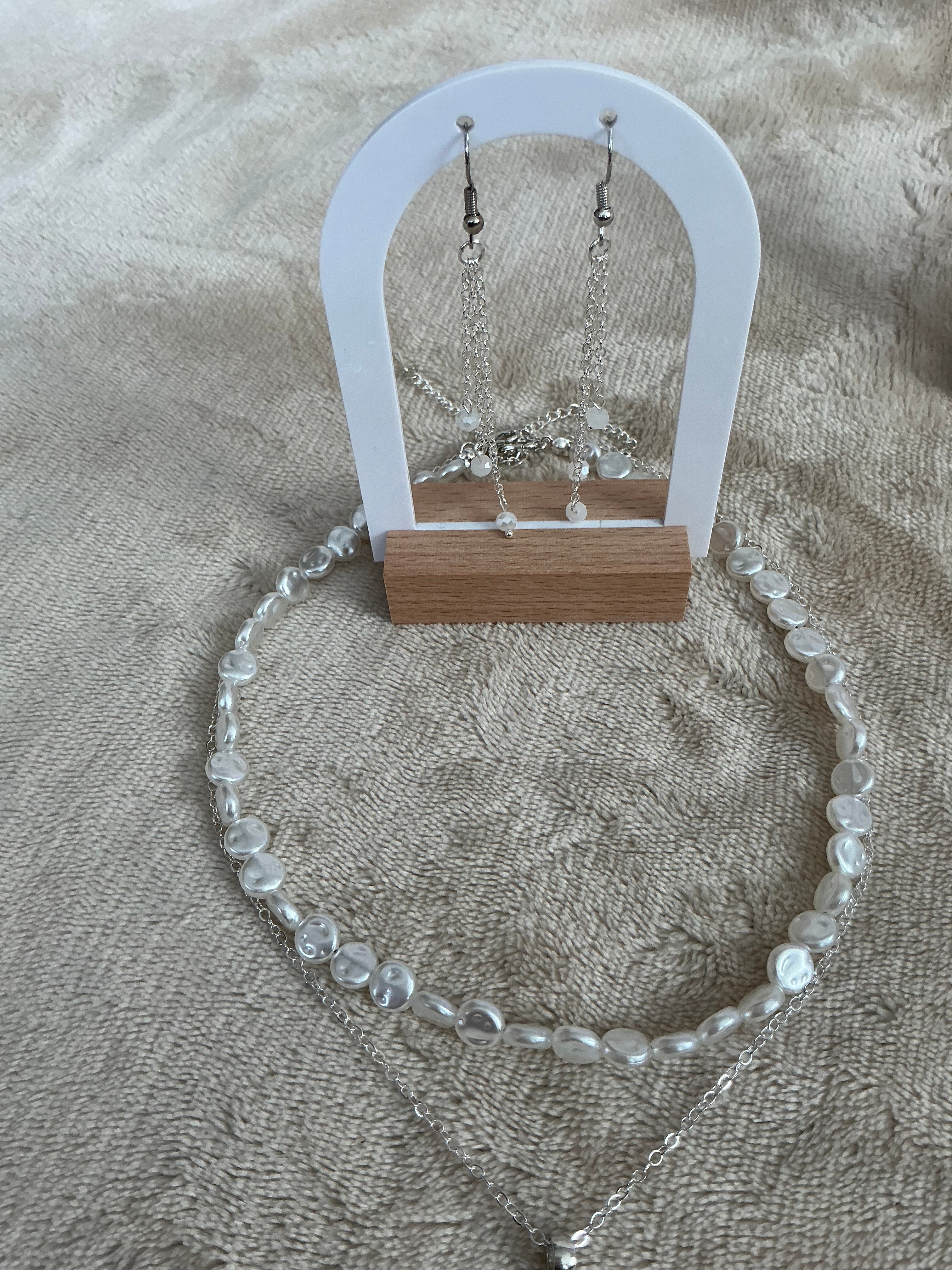 Baroque‑Style Pearl Jewellery Set – Separate Necklaces & Earrings